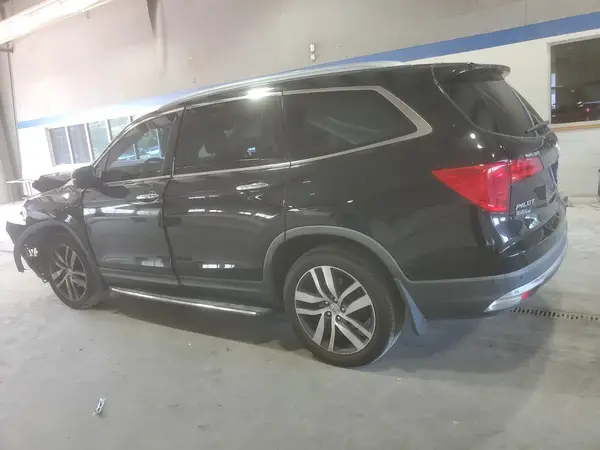 5FNYF6H99HB039125 2017 HONDA PILOT - Image 2