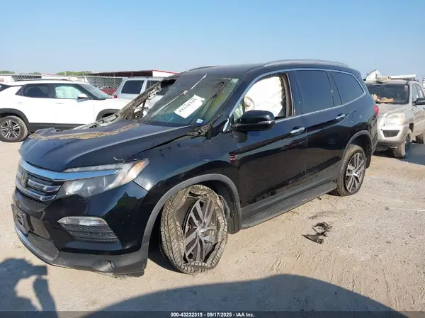 5FNYF6H99HB041117 2017 HONDA PILOT - Image 2