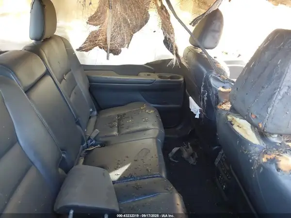 5FNYF6H99HB041117 2017 HONDA PILOT - Image 8