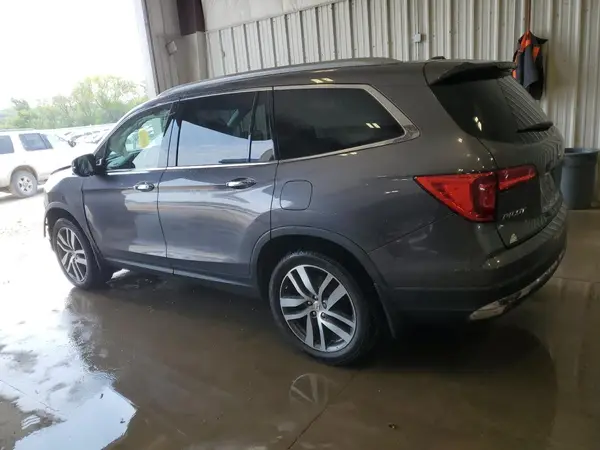 5FNYF6H99HB059679 2017 HONDA PILOT - Image 2