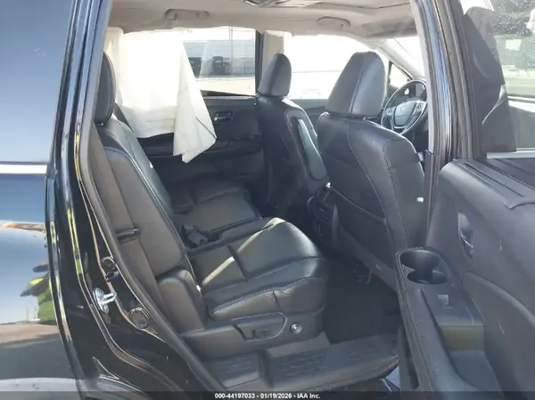 5FNYF6H99HB060122 2017 HONDA PILOT - Image 8