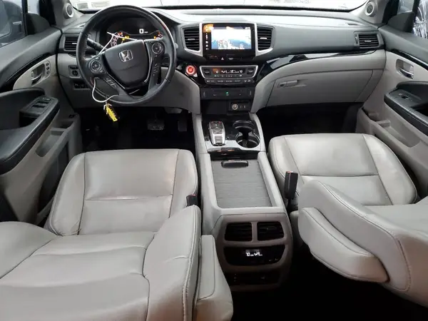 5FNYF6H99HB075008 2017 HONDA PILOT - Image 8