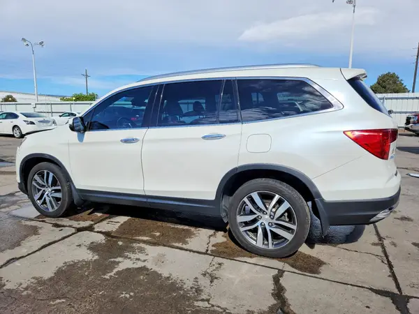 5FNYF6H99HB076546 2017 HONDA PILOT - Image 2
