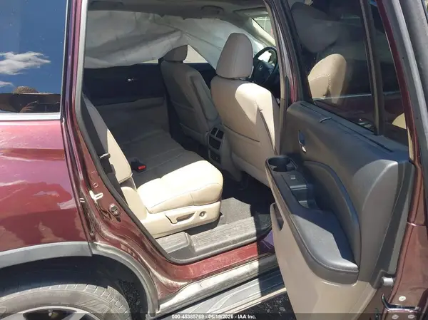 5FNYF6H99HB077597 2017 HONDA PILOT - Image 8