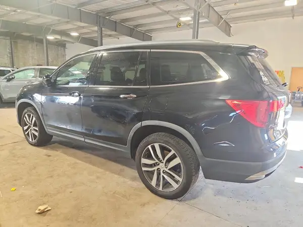 5FNYF6H99HB078488 2017 HONDA PILOT - Image 2