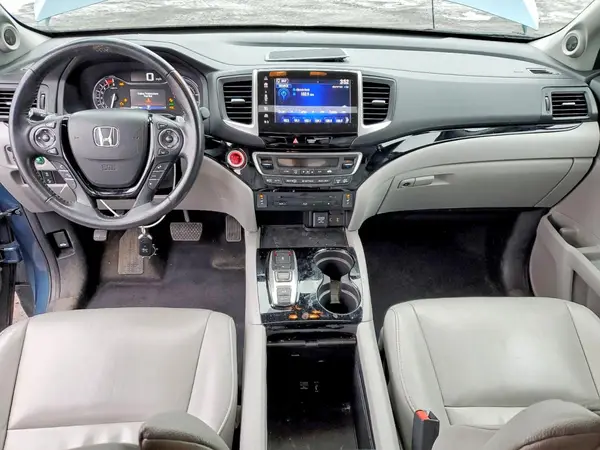 5FNYF6H99HB081164 2017 HONDA PILOT - Image 8