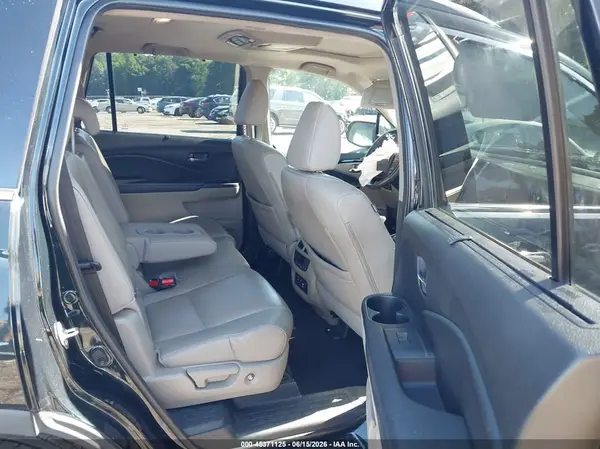5FNYF6H99HB094867 2017 HONDA PILOT - Image 8