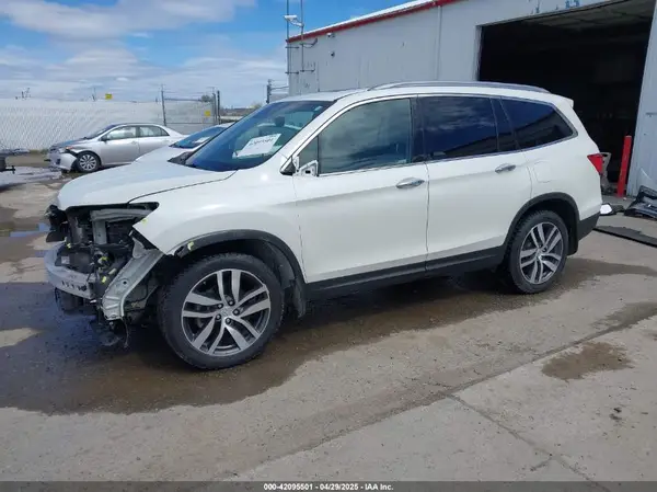 5FNYF6H99HB102367 2017 HONDA PILOT - Image 2