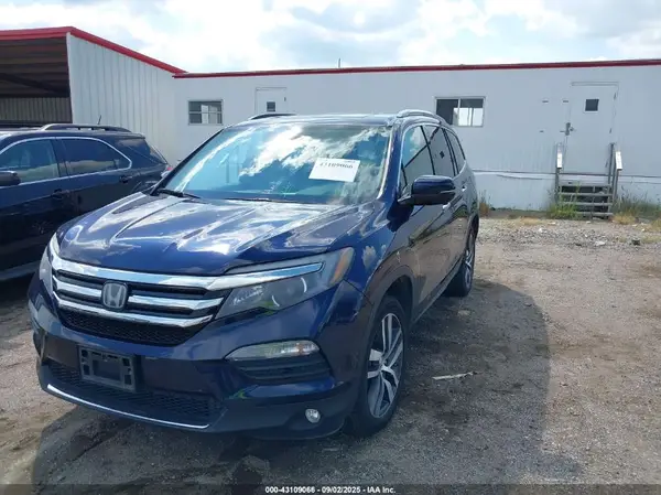 5FNYF6H99JB001769 2018 HONDA PILOT - Image 2