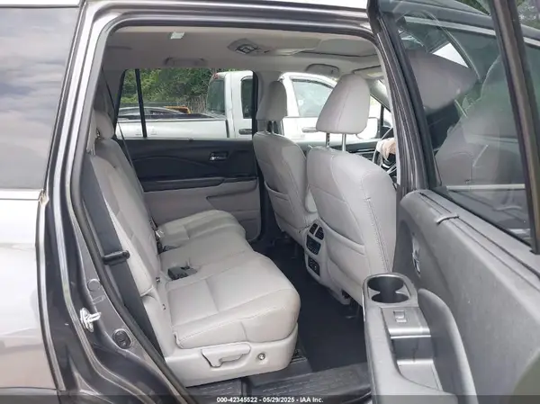 5FNYF6H99JB004736 2018 HONDA PILOT - Image 8