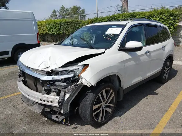 5FNYF6H99JB012027 2018 HONDA PILOT - Image 2