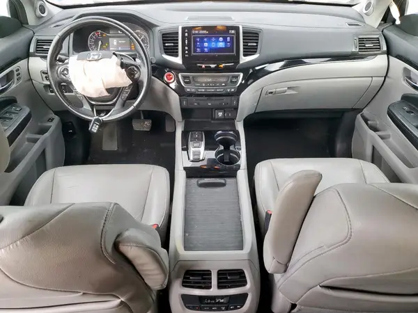 5FNYF6H99JB024436 2018 HONDA PILOT - Image 8