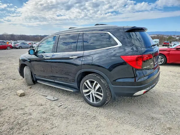 5FNYF6H99JB026817 2018 HONDA PILOT - Image 2