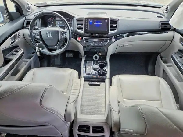 5FNYF6H99JB026817 2018 HONDA PILOT - Image 8