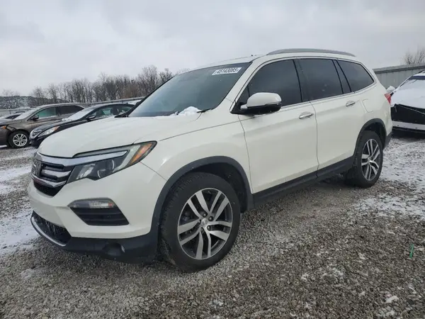 5FNYF6H99JB028034 2018 HONDA PILOT - Image 1