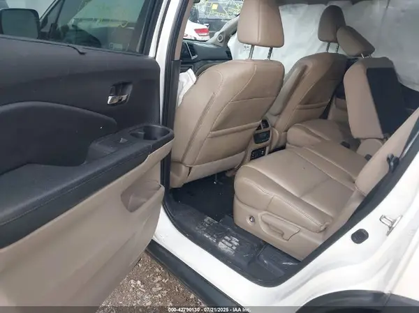 5FNYF6H99JB056304 2018 HONDA PILOT - Image 8
