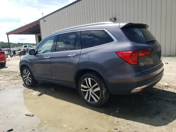 5FNYF6H99JB069585 2018 HONDA PILOT - Image 2