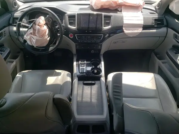 5FNYF6H99JB069585 2018 HONDA PILOT - Image 8