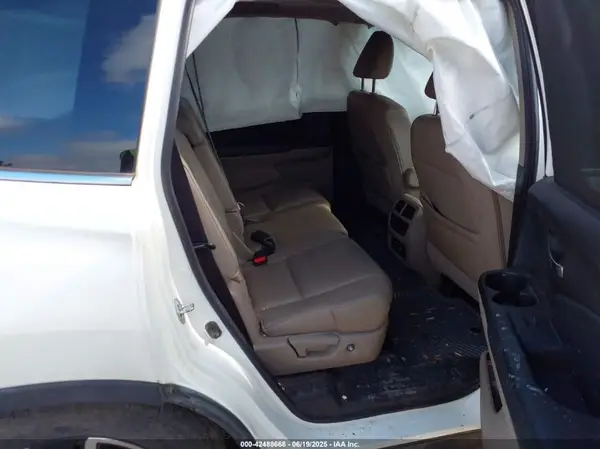 5FNYF6H99KB019027 2019 HONDA PILOT - Image 8