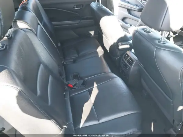 5FNYF6H99KB024891 2019 HONDA PILOT - Image 8