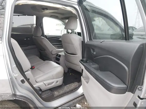5FNYF6H99KB076912 2019 HONDA PILOT - Image 8