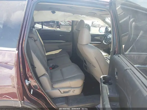 5FNYF6H9XGB003930 2016 HONDA PILOT - Image 8
