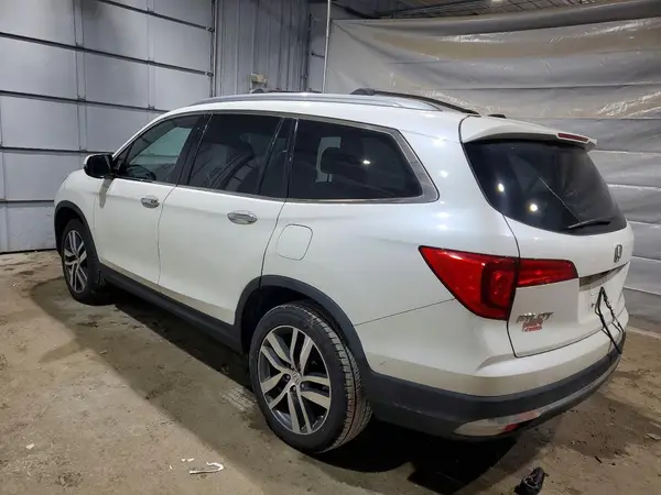 5FNYF6H9XGB101386 2016 HONDA PILOT - Image 2