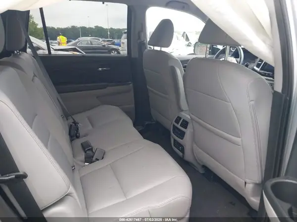 5FNYF6H9XGB113604 2016 HONDA PILOT - Image 8