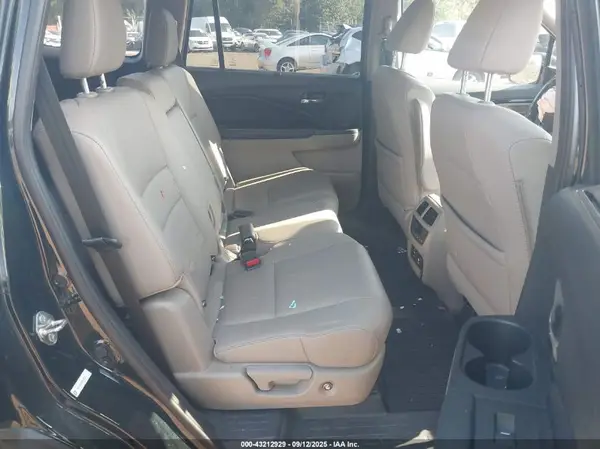 5FNYF6H9XGB120889 2016 HONDA PILOT - Image 8