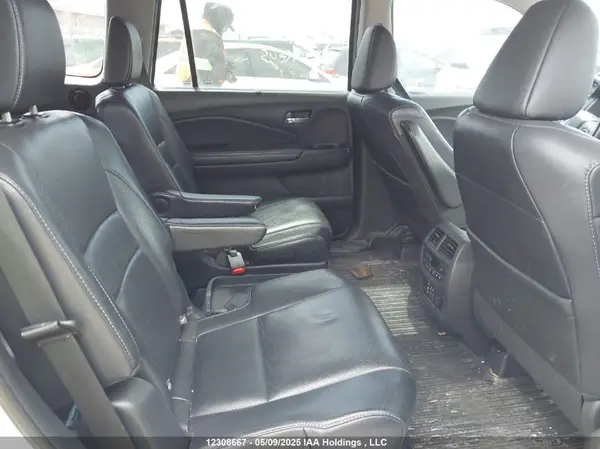 5FNYF6H9XGB505885 2016 HONDA PILOT - Image 8