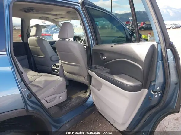 5FNYF6H9XHB000933 2017 HONDA PILOT - Image 8