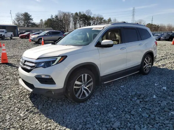 5FNYF6H9XHB007929 2017 HONDA PILOT - Image 1