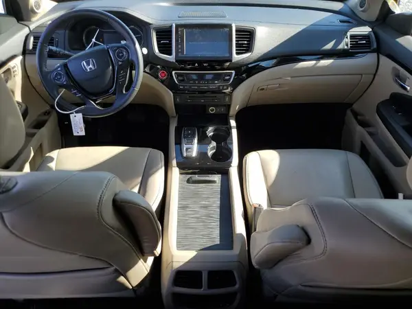 5FNYF6H9XHB007929 2017 HONDA PILOT - Image 8