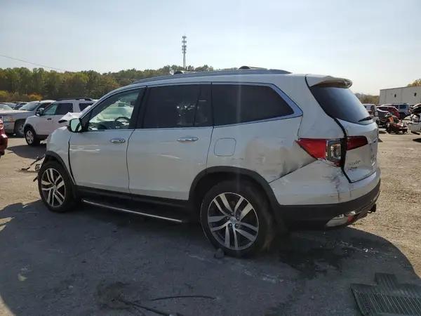 5FNYF6H9XHB021104 2017 HONDA PILOT - Image 2