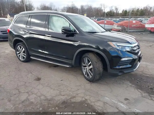 5FNYF6H9XHB022415 2017 HONDA PILOT - Image 1