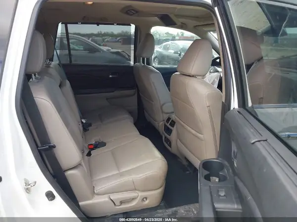 5FNYF6H9XHB034001 2017 HONDA PILOT - Image 8