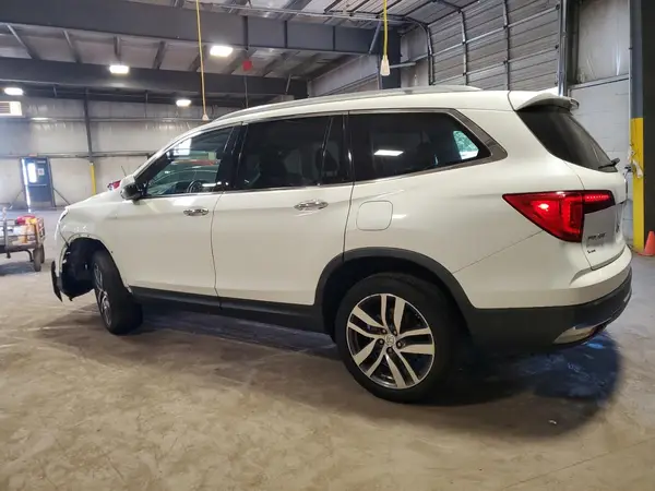5FNYF6H9XHB044317 2017 HONDA PILOT - Image 2