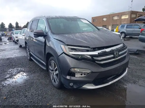 5FNYF6H9XHB045306 2017 HONDA PILOT - Image 1