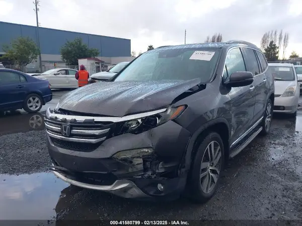 5FNYF6H9XHB045306 2017 HONDA PILOT - Image 2