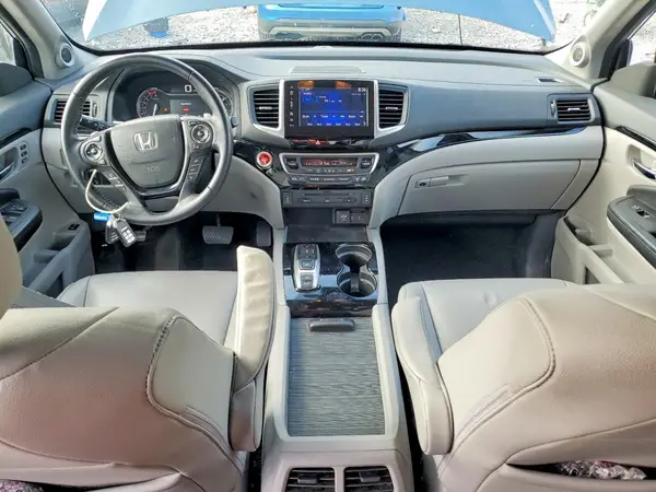5FNYF6H9XHB052465 2017 HONDA PILOT - Image 8