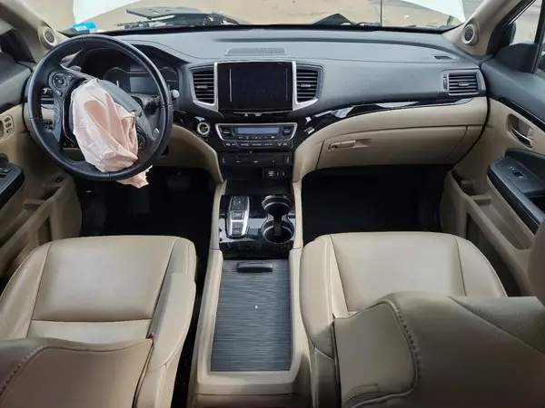 5FNYF6H9XHB054362 2017 HONDA PILOT - Image 8