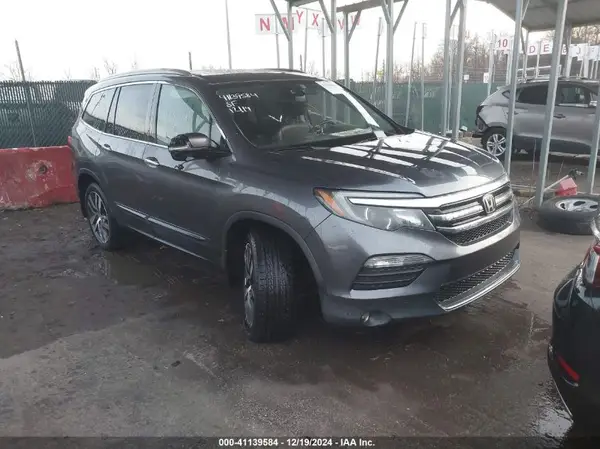 5FNYF6H9XHB073624 2017 HONDA PILOT - Image 1