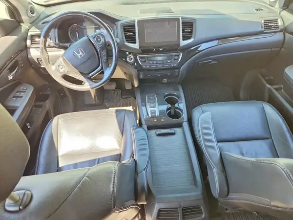 5FNYF6H9XHB083117 2017 HONDA PILOT - Image 8