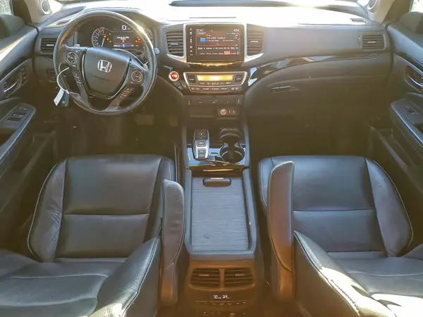 5FNYF6H9XHB085885 2017 HONDA PILOT - Image 8