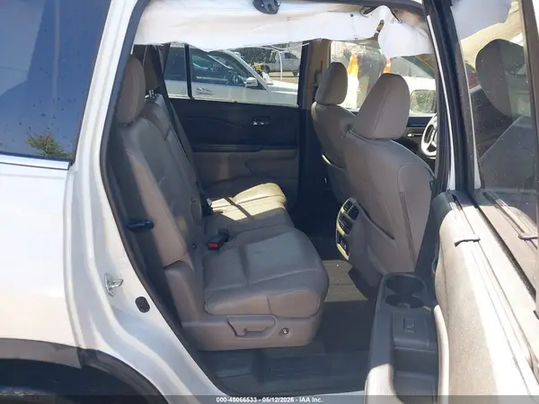 5FNYF6H9XHB088088 2017 HONDA PILOT - Image 8