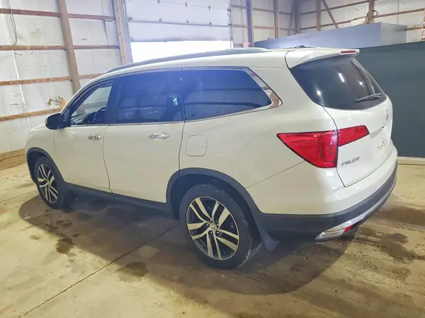 5FNYF6H9XHB098345 2017 HONDA PILOT - Image 2