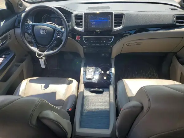 5FNYF6H9XHB098345 2017 HONDA PILOT - Image 8