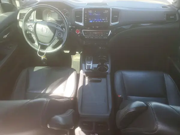 5FNYF6H9XJB029502 2018 HONDA PILOT - Image 8