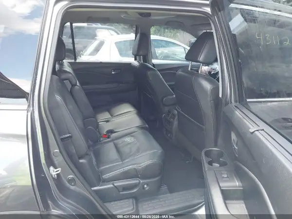 5FNYF6H9XKB002530 2019 HONDA PILOT - Image 8