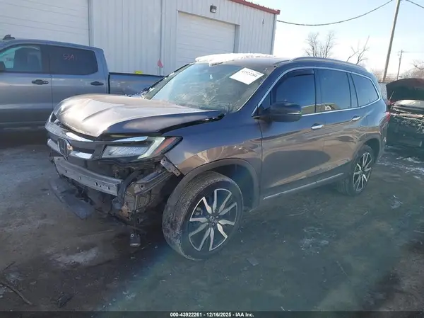 5FNYF6H9XKB018470 2019 HONDA PILOT - Image 2